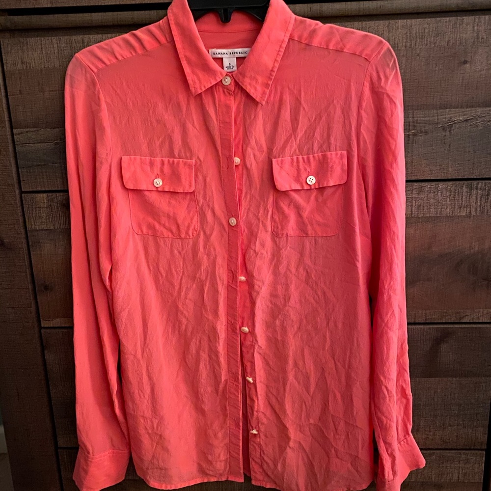 Banana 🍌 Republic Silk Blouse.